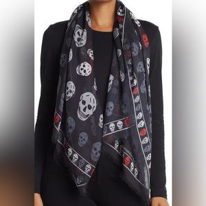 ALEXANDER MCQUEEN Skull Print Woven Scarf